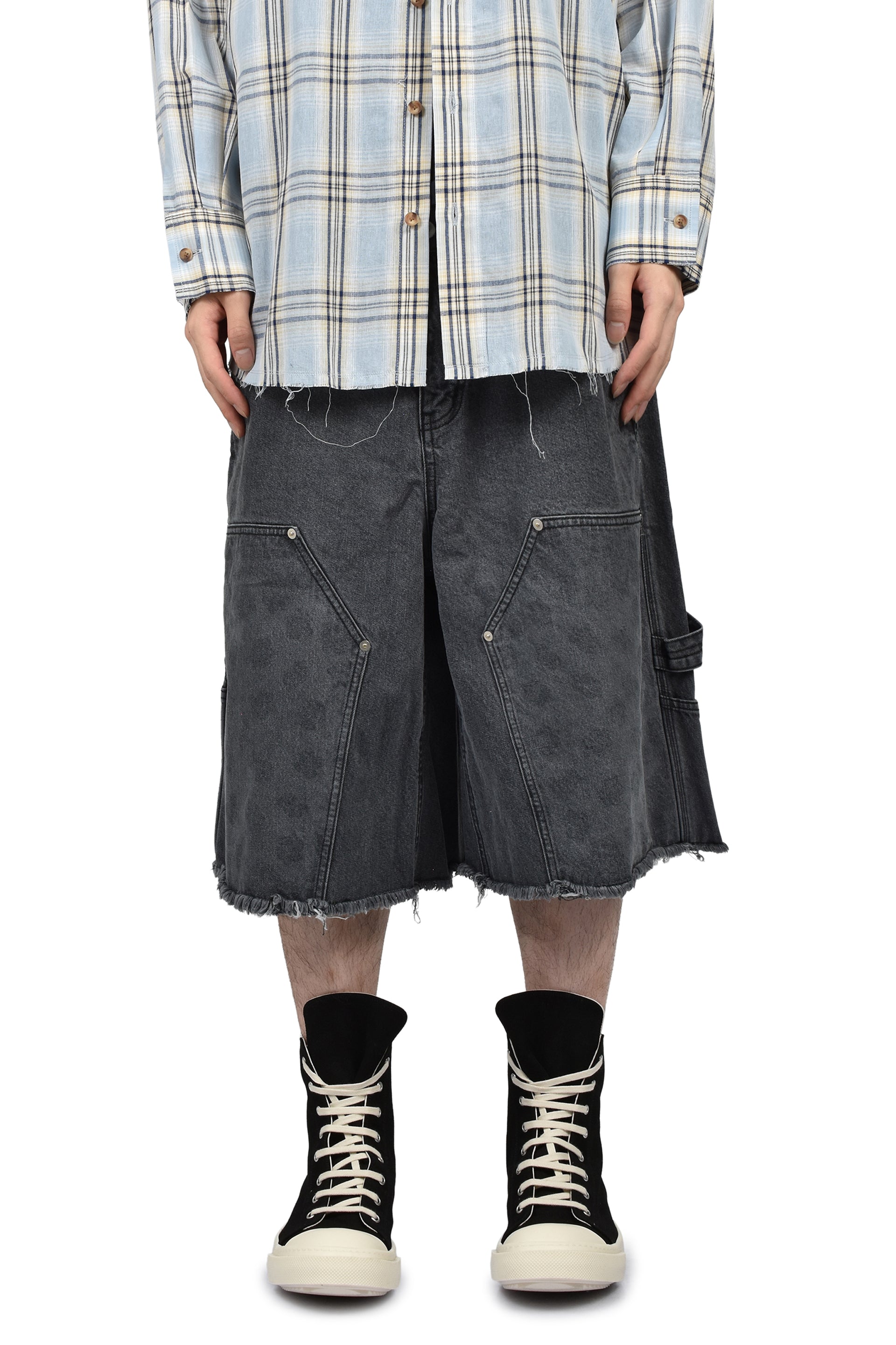 PAISLEY CARPENTER SHORTS / BLK