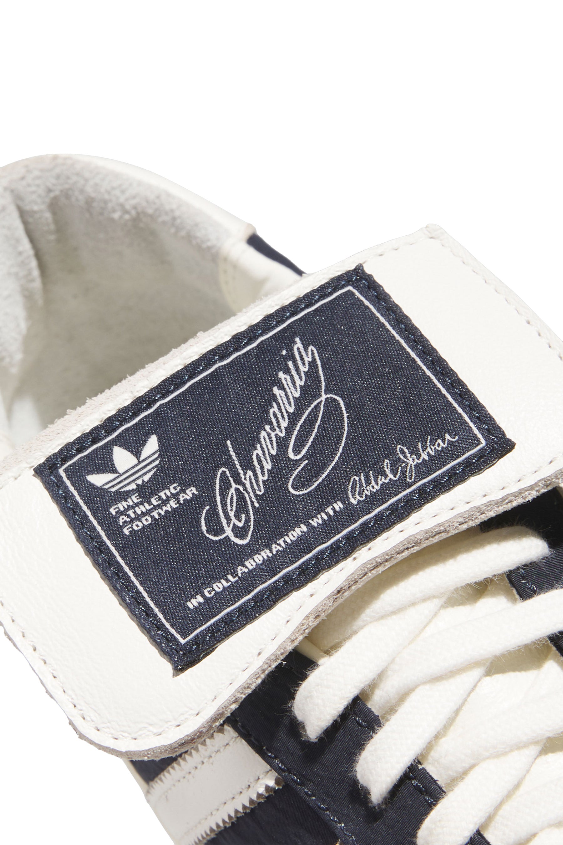 JABBAR LOW / LEGEND INK/GLD MTL