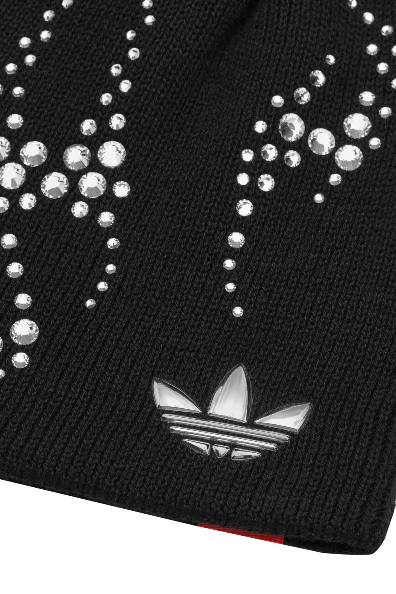 HELLSTAR STUDDED BEANIE / BLK