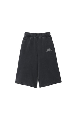 PIGMENT CROPPED WIDE SWEAT SHORT / FADED GRY