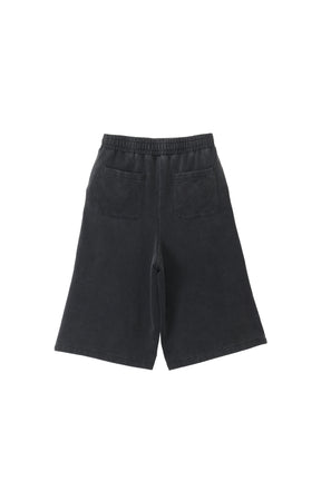 PIGMENT CROPPED WIDE SWEAT SHORT / FADED GRY