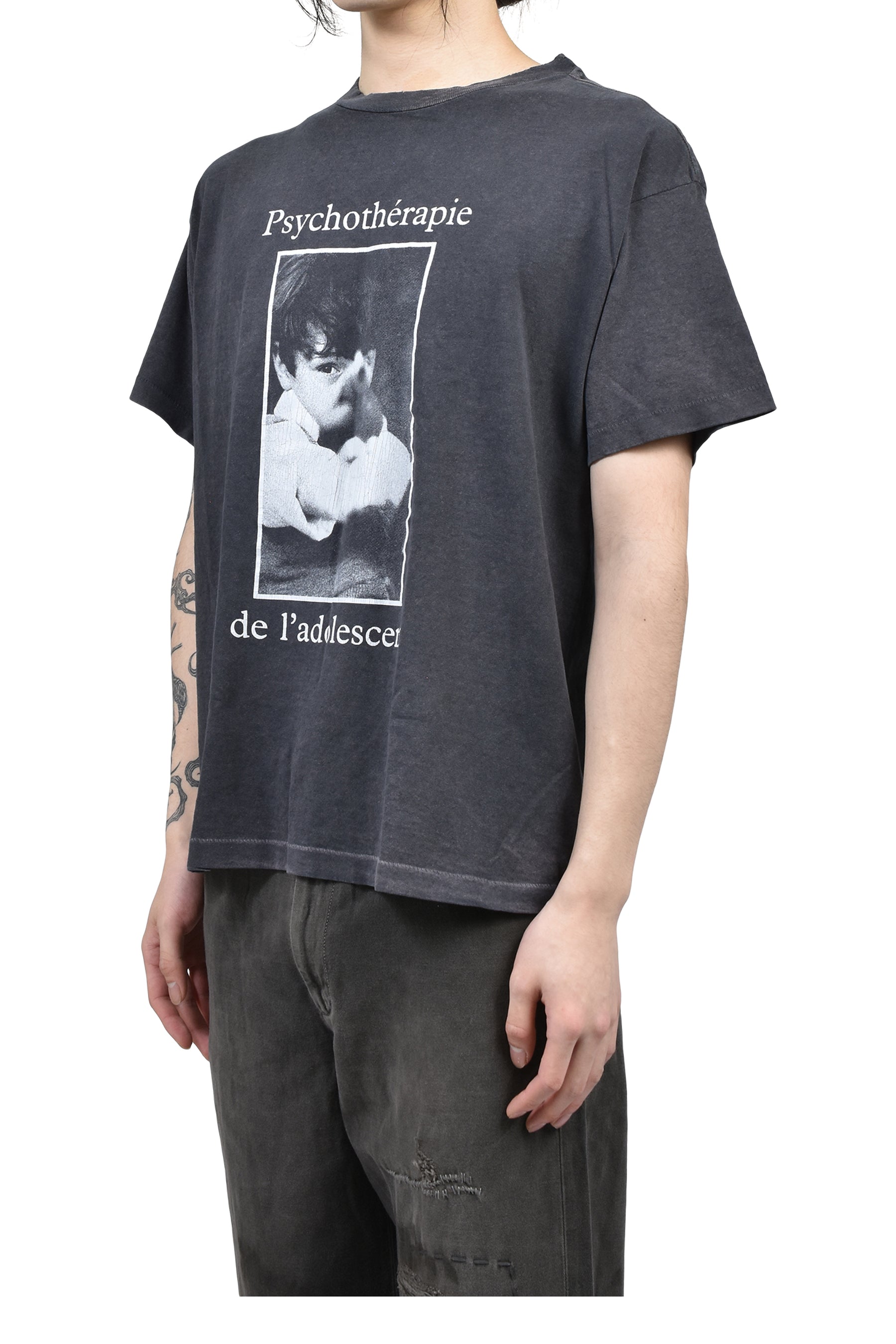 PSYCHOTH_RAPIE DE L’ADOLESCENT T-SHIRT / SUN FADED BLK