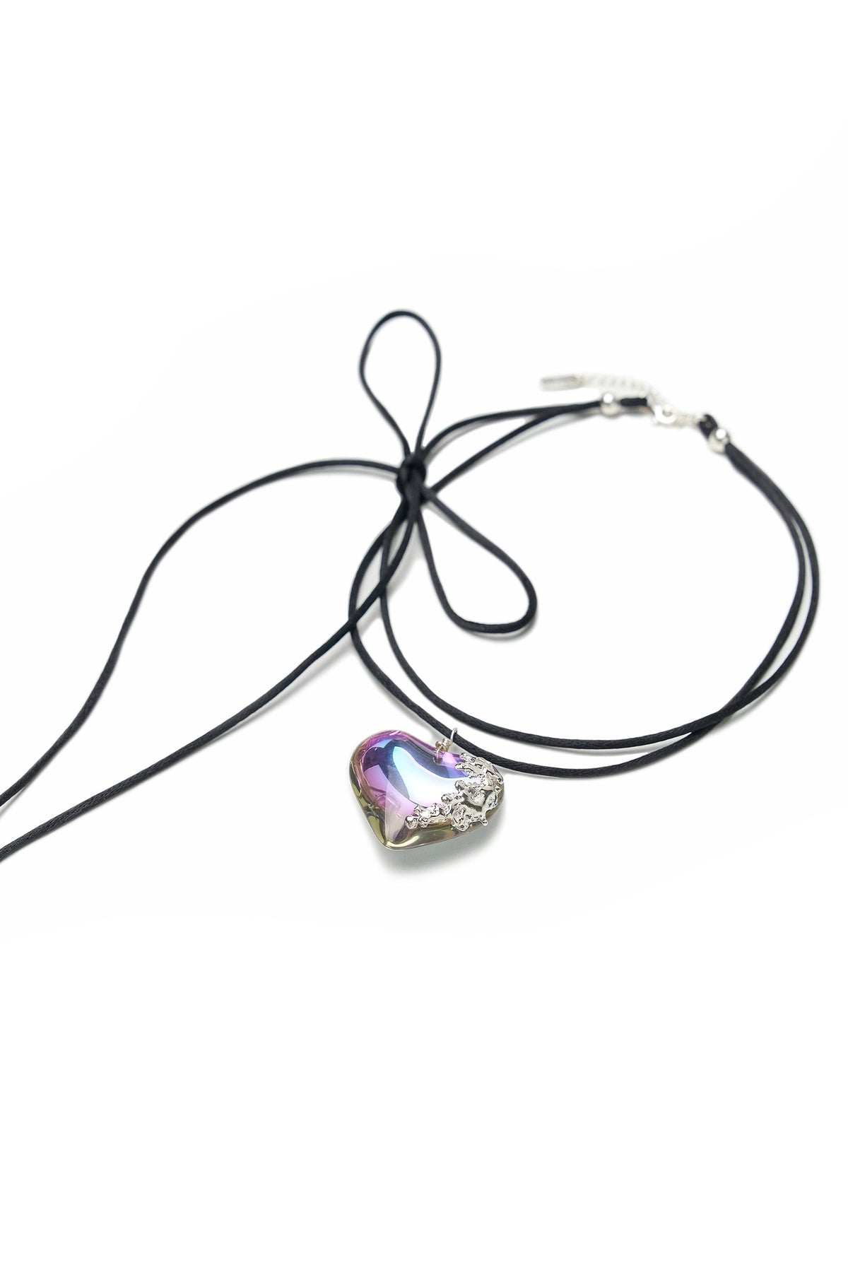 AURORA GLASS HEART NECKLACE(WITH RIBBON)_BLACK / BLK PNK