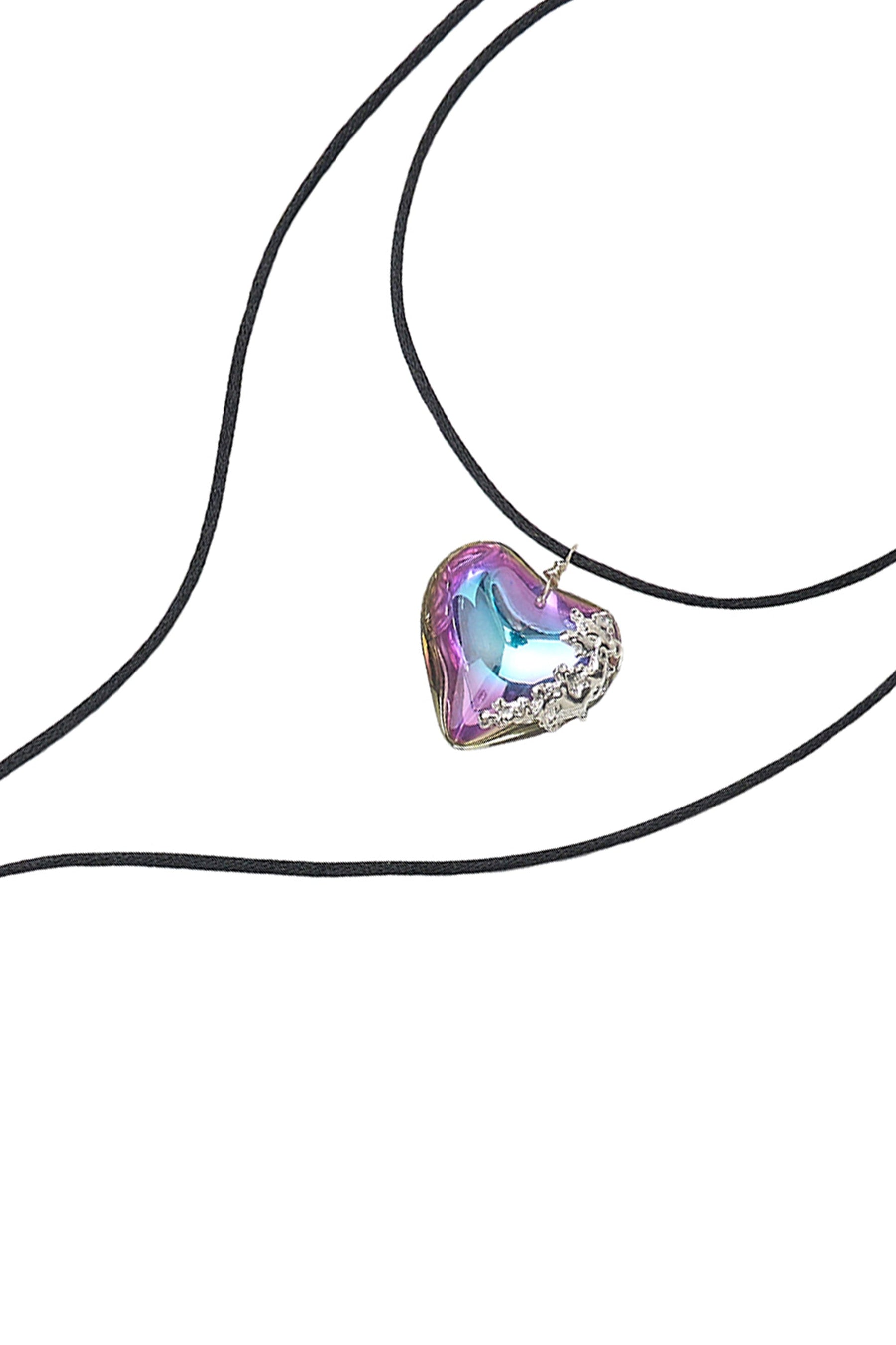 AURORA GLASS HEART NECKLACE(WITH RIBBON)_BLACK / BLK PNK